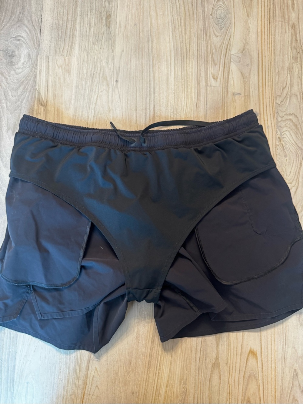 On Cloud Women's Black Athletic Running Shorts - Lightweight Performance - Picture 6 of 8